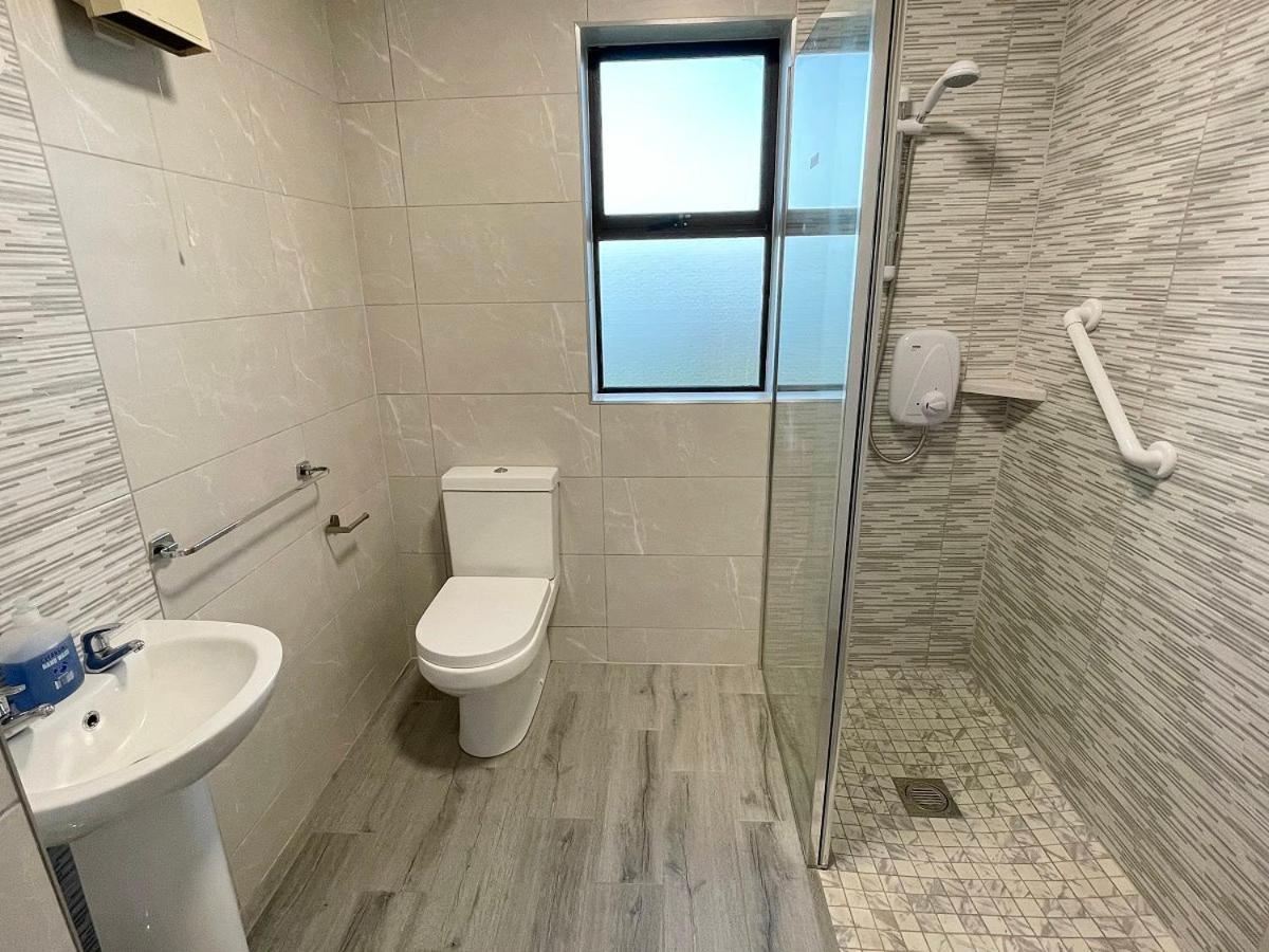 Quilty Holiday Cottages - Type B Bagian luar foto